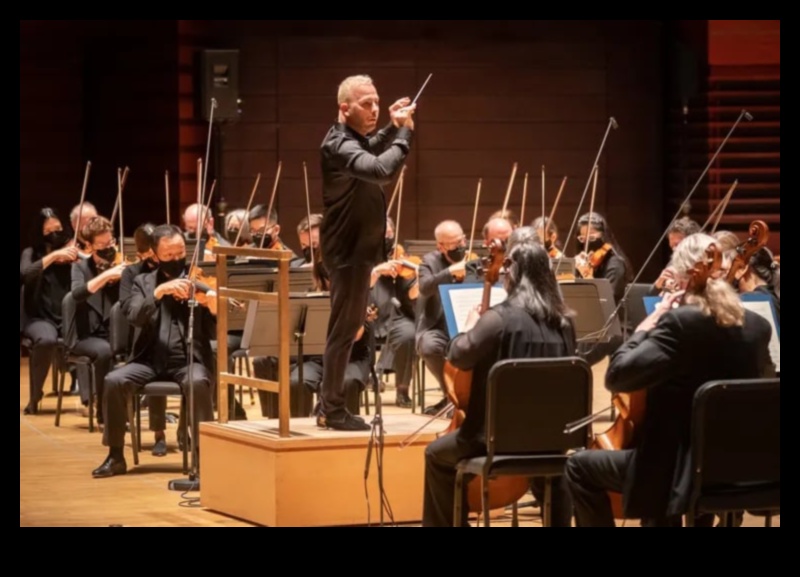 Sürpriz Senfoni: Özel Hediye Anlarını Orkestra Etmek